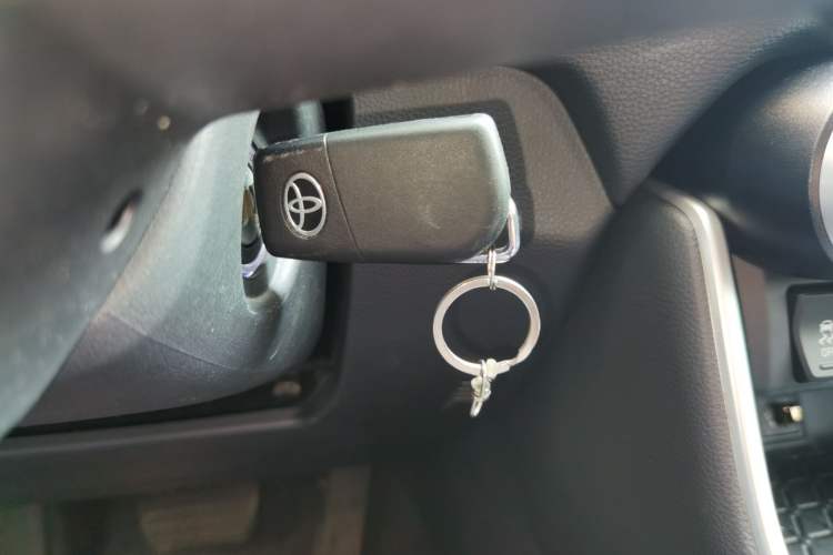 Used Toyota RAV4 2024 2.0L CVT Two-Wheel Drive Urban Edition
