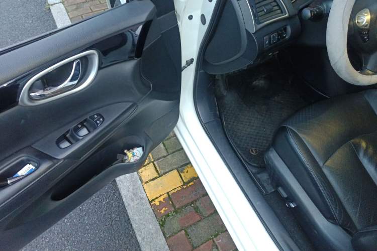 Used Nissan Sylphy 2016 1.6 XL CVT Deluxe Edition Driver Seat