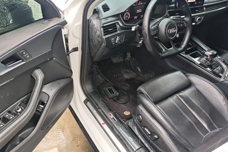 Used Audi A4L 2022 40 TFSI Luxury Dynamic Model Driver Seat