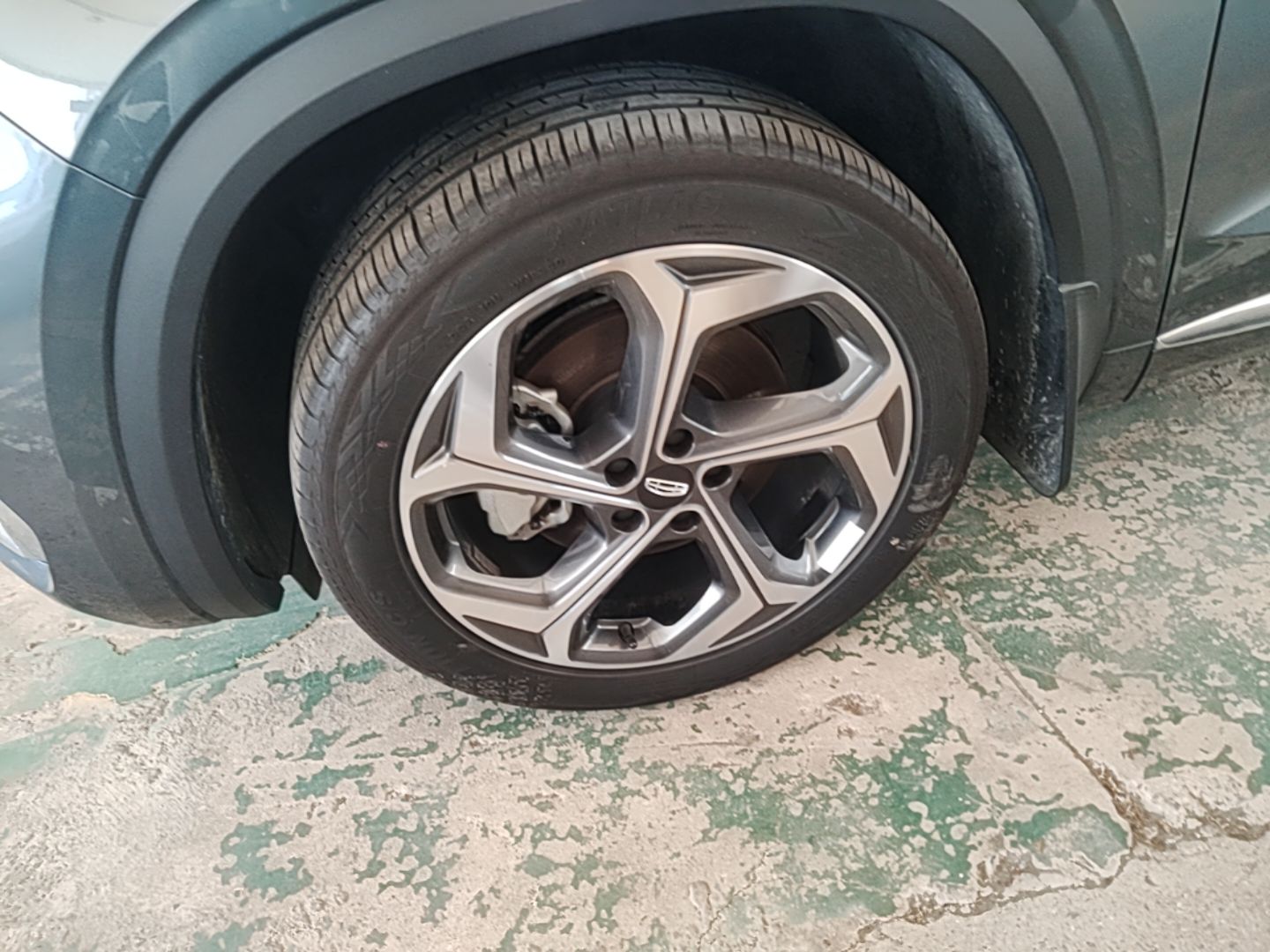 Geely Auto Monjaro L 2024 2.0TD DCT EVO Two-Wheel Drive Long-Range Version — снимка 10
