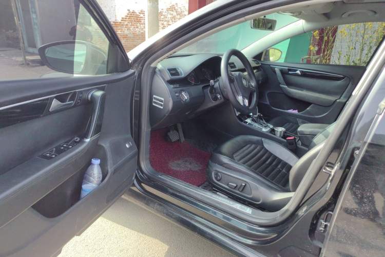 Used Volkswagen Magotan 2013 2.0 TSI Luxury Model Driver Seat