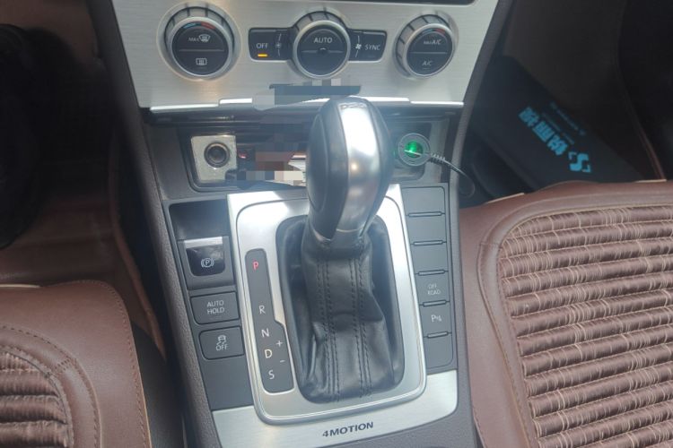 Used Volkswagen Magotan 2012 Travel Edition 2.0 TSI 4x4 Comfort Version Gear Lever