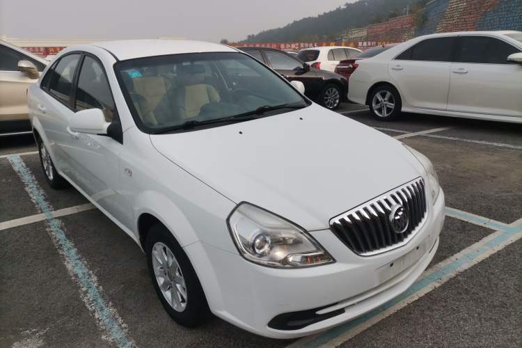 Used Buick Excelle 2015 1.5L Automatic Classic Model
