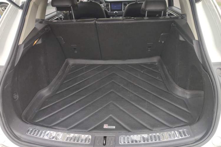 Used Zotye SR9 2017 2.0T Automatic Ultimate Road Edition
