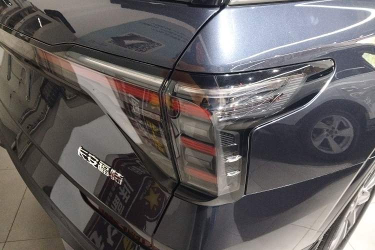 Used Ford Edge 2023 Ford Explorer L 2.0T EcoBoost Two-Wheel Drive 7-Seater Luxury Model