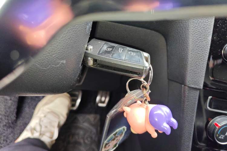 Used Volkswagen Golf 2017 280TSI Automatic R-Line Million-Vehicle Commemorative Edition