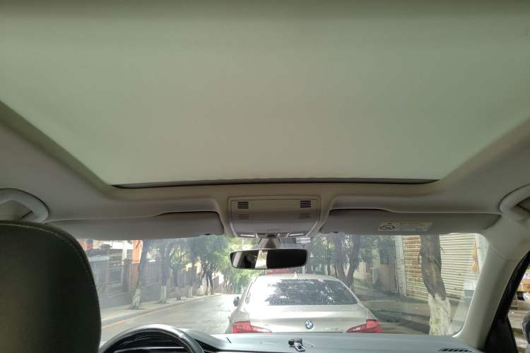 Used Volkswagen Tayron 2020 280TSI Two-Wheel Drive Luxury Connect Edition Headliner