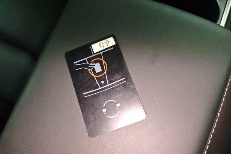 Used Tesla Model 3 2021 Performance High-Performance All-Wheel-Drive Version 3D6 Interior 1