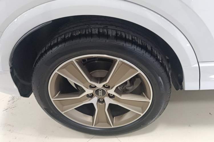 Used Audi Q2L 2024 35TFSI Fashionable and Dynamic Edition