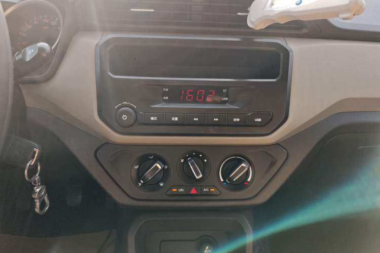 Used Wuling Hongguang 2019 1.5L S Standard Version China VI LAR