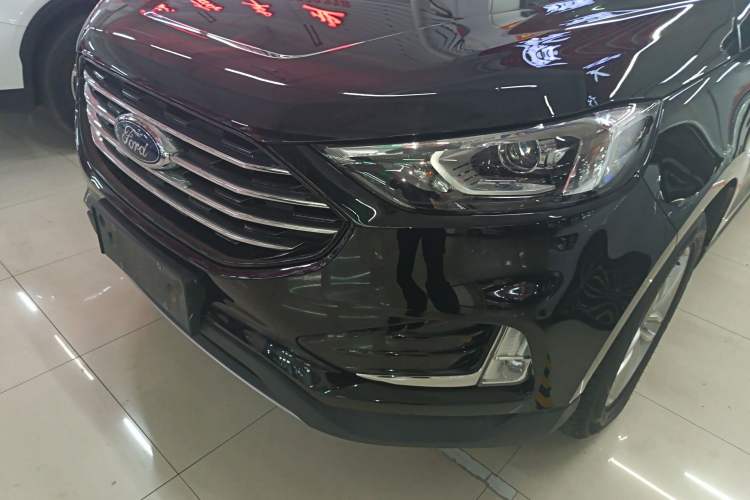 Used Ford Edge 2020 EcoBoost 245 Two-Wheel-Drive Titanium 5-Seater
