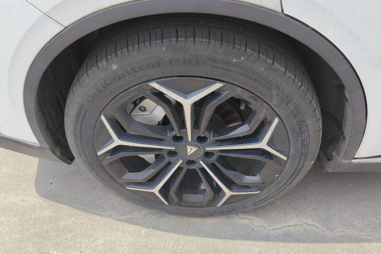 Used Deepal SL03 2023 200Max Range-Extended Version Right Rear Wheel Hub