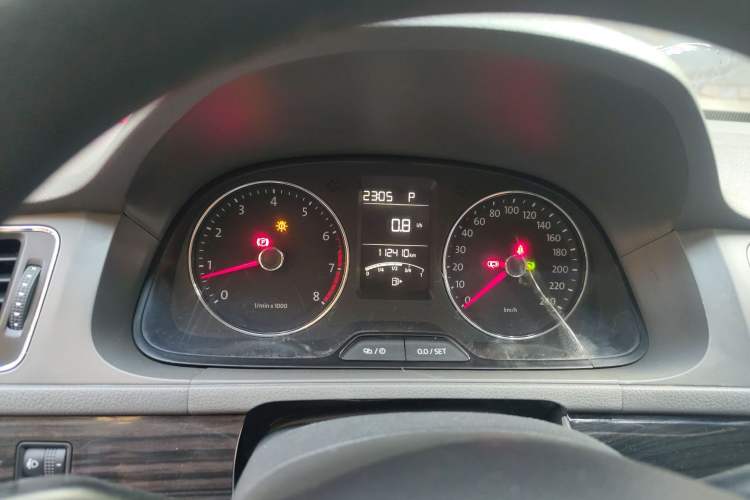 Used Volkswagen Gran Lavida 2013 1.6L Automatic Comfort Model
