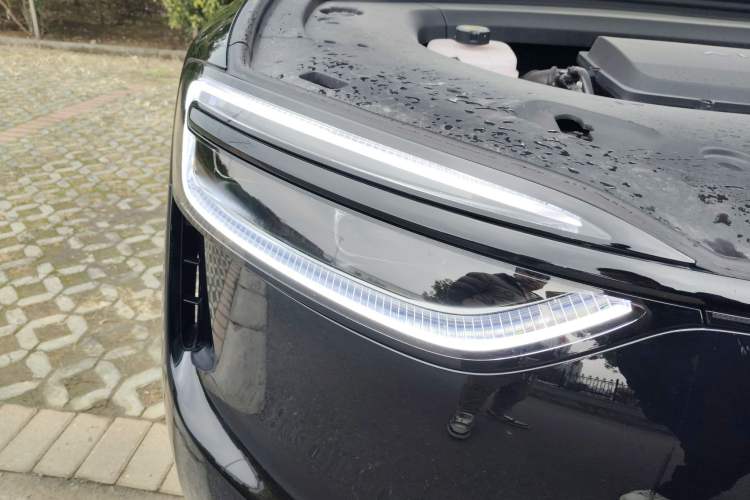 Used Hima AITO M7 2026 Model Range-Extending Ultra All-Wheel Drive 6-Seater Version
