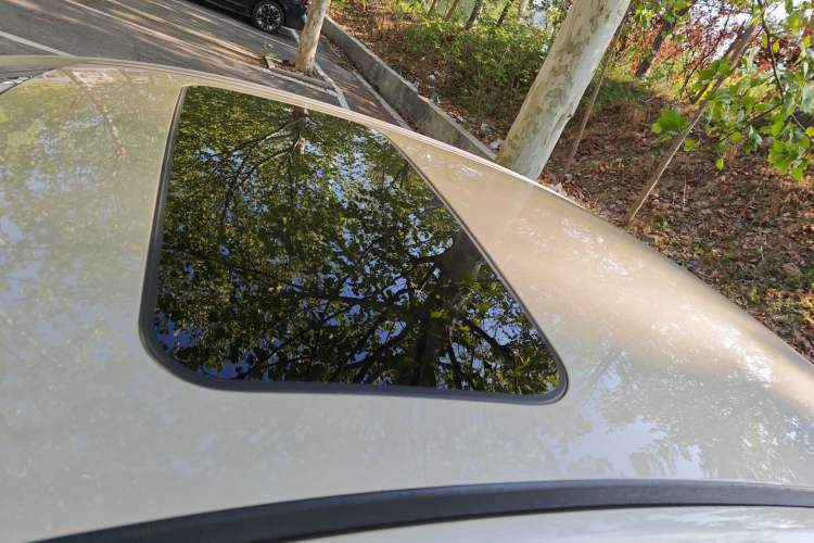 Used Geely Auto Emgrand 2019 Leading Edition 1.5L Manual Upward Asian Games Edition China VI Roof