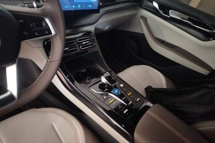 Used BYD Qin PLUS 2024 HONOR Edition DM-i 55KM Leading Model