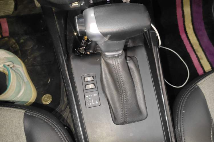 Used Citroen C3-XR 2019 230THP DCT ORIGINS Centennial Deluxe Edition Gear Lever