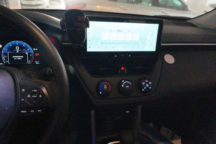 Used Toyota Corolla Cross 2024 2.0L Pioneer Edition Audio And AC Panel