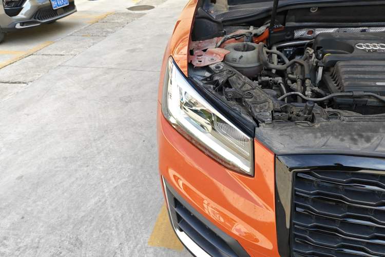 Used Audi Q2L 2020 35 TFSI Fashion Dynamic Model Right Front Headlight