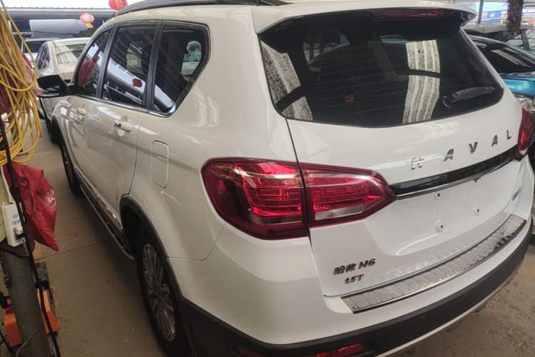 Used Haval H6 2015 Sport Edition 1.5T Automatic Two-Wheel Drive Luxury Model
