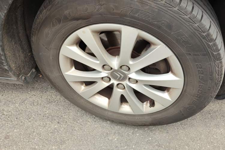 Used Citroen C5 2014 2.0L Automatic Luxury Edition Exterior 7