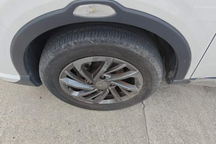 Used NETA V 2022 Chao 300 Lite Lithium Iron Phosphate Exterior 4