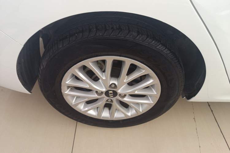 Used Kia K2 2019 Sedan 1.4L Automatic Transmission 15th Anniversary Special Edition GLS China VI Standard Exterior 8