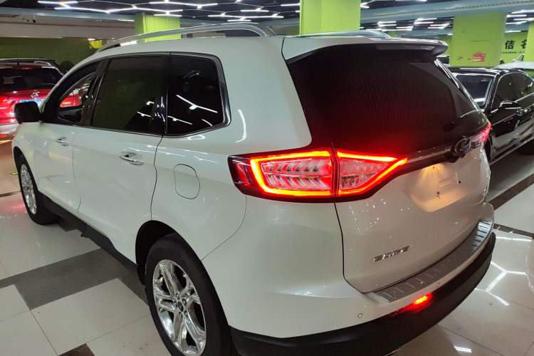 Used Ford Edge 2016 EcoBoost 245 Two-Wheel-Drive Titanium 7-Seater