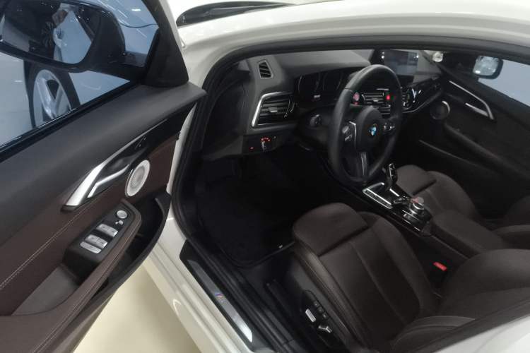 Used BMW 1 Series 2023 120i M Sport Night Edition Driver Seat