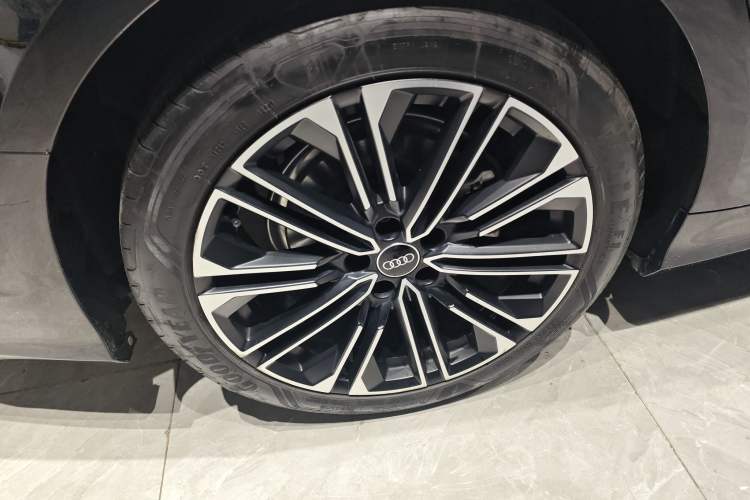 Used Audi A6L 2024 40 TFSI Luxury Dynamic Edition
