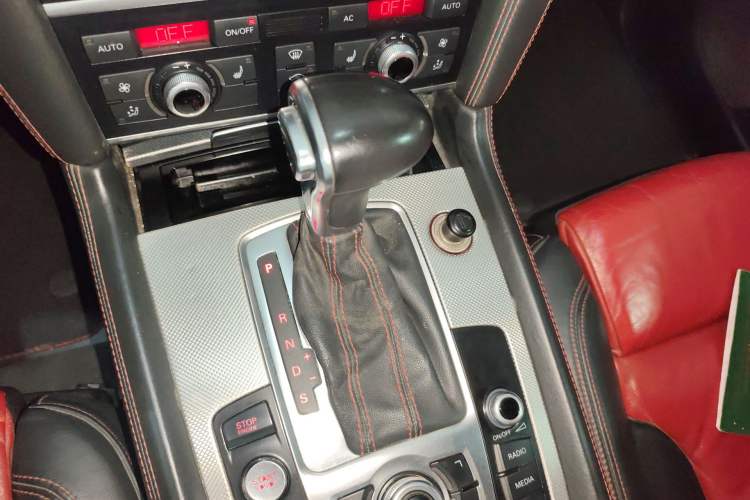 Used Audi Q7 2012 3.0 TFSI Exclusive Version (200kW) Gear Lever
