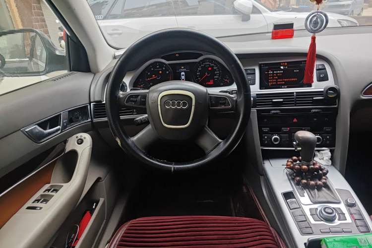 Used Audi A6L 2011 2.0 TFSI Automatic Standard Edition Steering Wheel