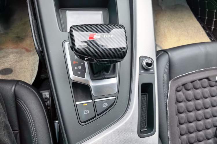 Used Audi A5 2021 Sportback 40 TFSI Fashionable and Dynamic Model Gear Lever