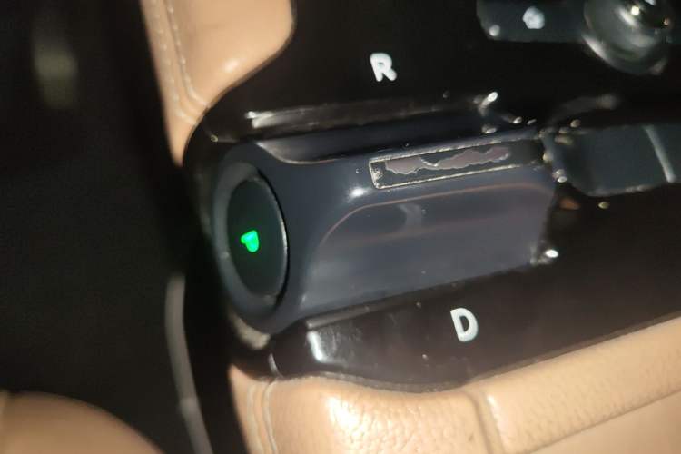 Used Nio ES8 2018 355 km Base Version 7-Seater Edition Gear Lever