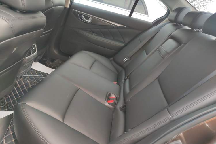 Used Infiniti Q50L 2015 2.0T Comfort Edition Left Rear Seat