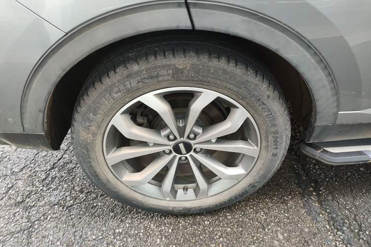 Used Wey VV6 2019 2.0T Two-Wheel-Drive Flagship Version China VI Standard