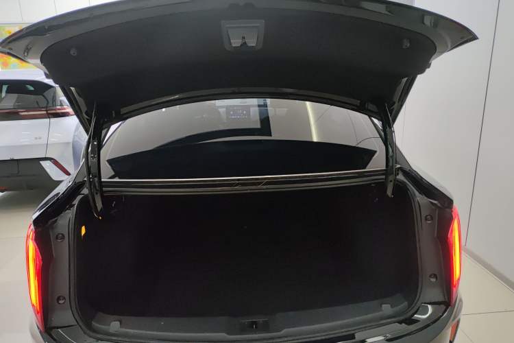 Used Hongqi E-QM5 2023 Revised Version Basic Travel Edition