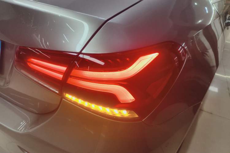 Used Mercedes-Benz A-Class 2021 A 200 L Sport Sedan Fashion Model