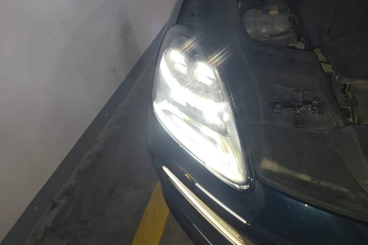 Used Porsche Cayenne 2019 Cayenne 3.0T Right Front Headlight