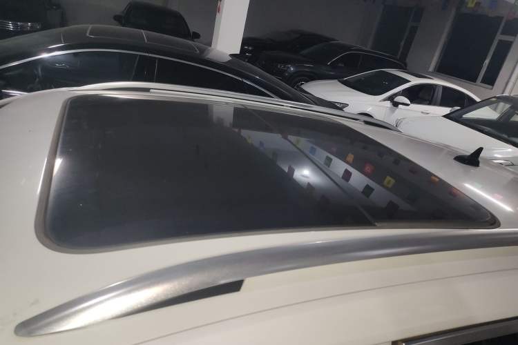 Used Volkswagen T-ROC 2021 280TSI DSG Two-Wheel Drive Elite Connect Edition
