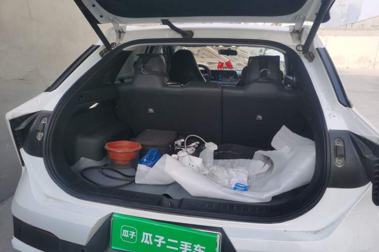 Used Venucia V DD-i 2023 60km iD Version
