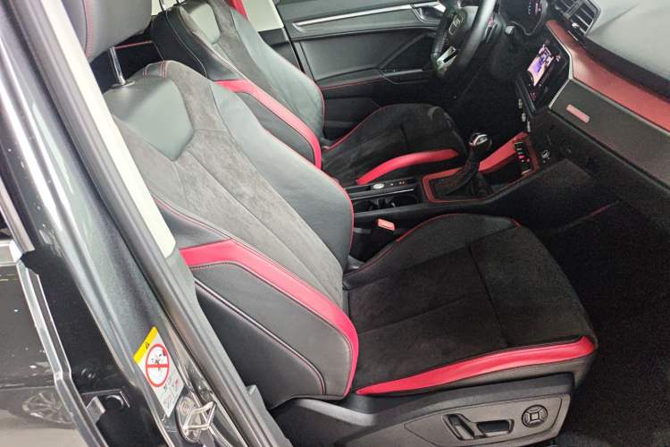 Used Audi Q3 2019 40 TFSI Fashion Dynamic Model Right Front Seat