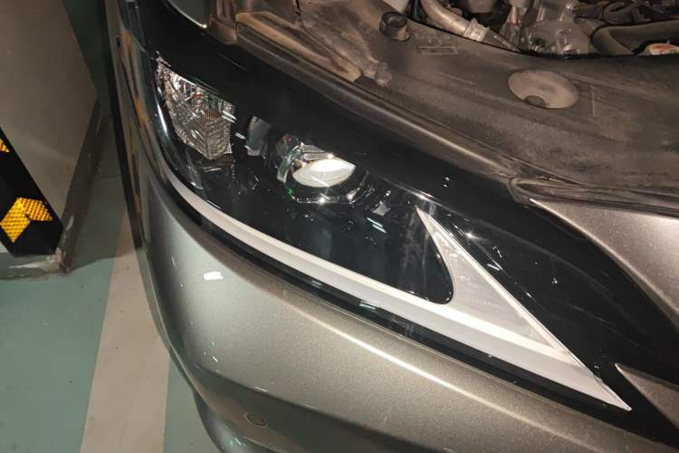 Used Lexus ES 2023 200 Excellence Edition
