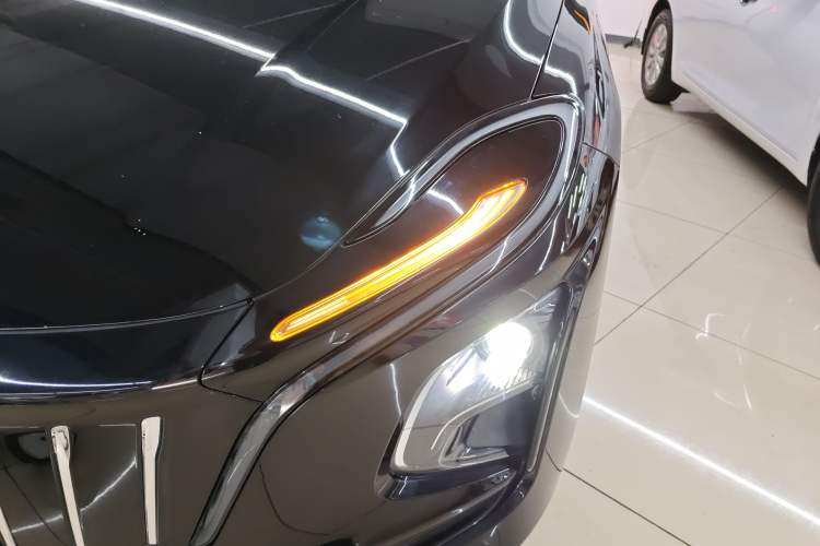 Used Hongqi E-QM5 2021 Charging Version Flagship Edition Left Front Headlight