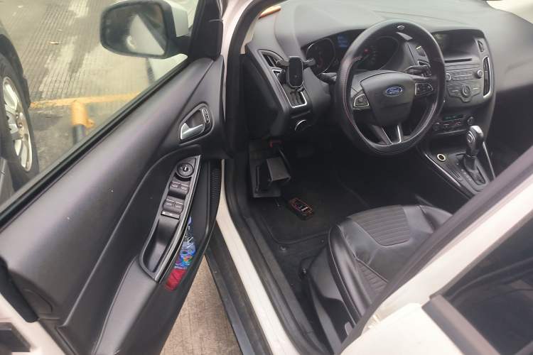 Used Ford Focus 2015 Sedan 1.6L Automatic Trend Model