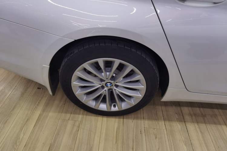 Used BMW 5 Series 2019 525Li Luxury Package