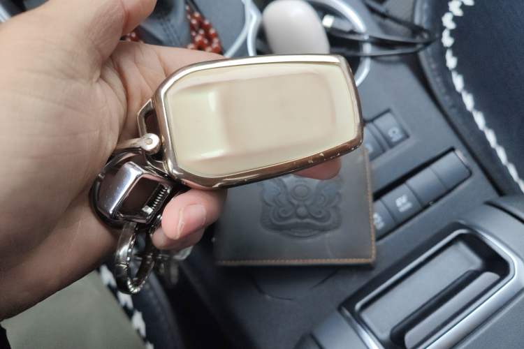 Used Toyota Highlander 2022 Dual-Engine 2.5L Two-Wheel Drive Elite Edition 7-Seater