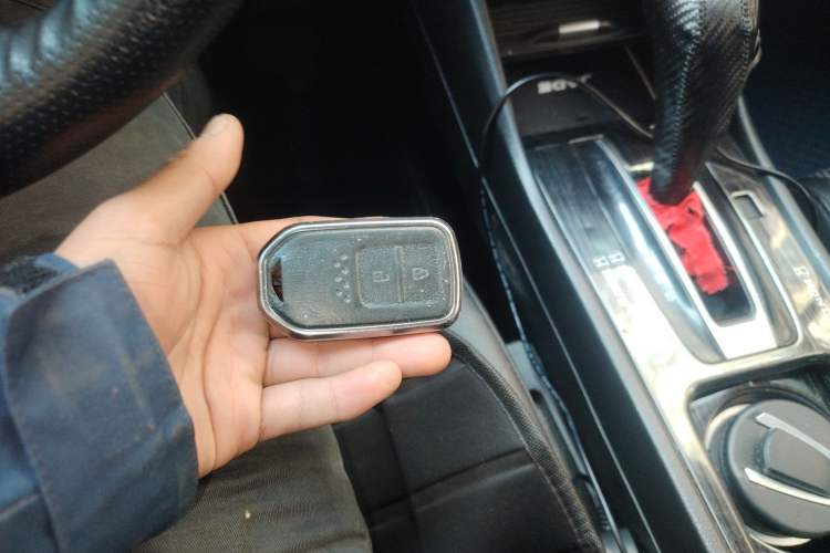 Used Honda Jade 2017 1.8L automatic Comfort version 5 seats
