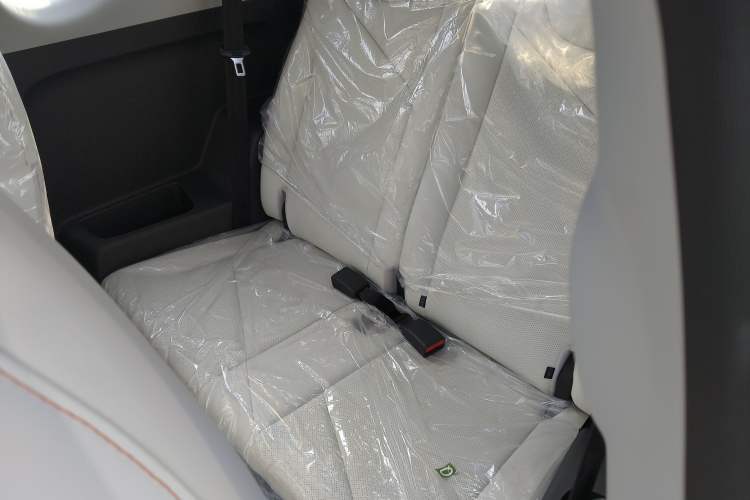 Used Chery Little Ant 2024 Facelifted 321km Beloved Edition Left Rear Seat