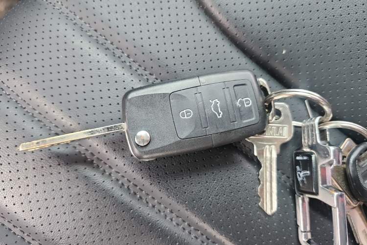 Used CHANGAN Alsvin 2019 1.5L DCT Luxury Version China VI Standard